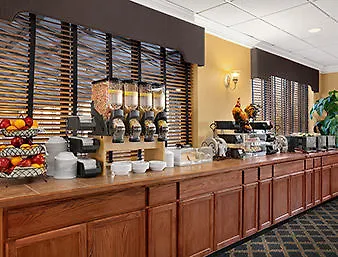 Days Hotel Williamsburg Busch Gardens Area