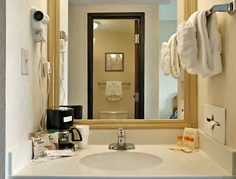 Days Hotel Williamsburg Busch Gardens Area 2*,